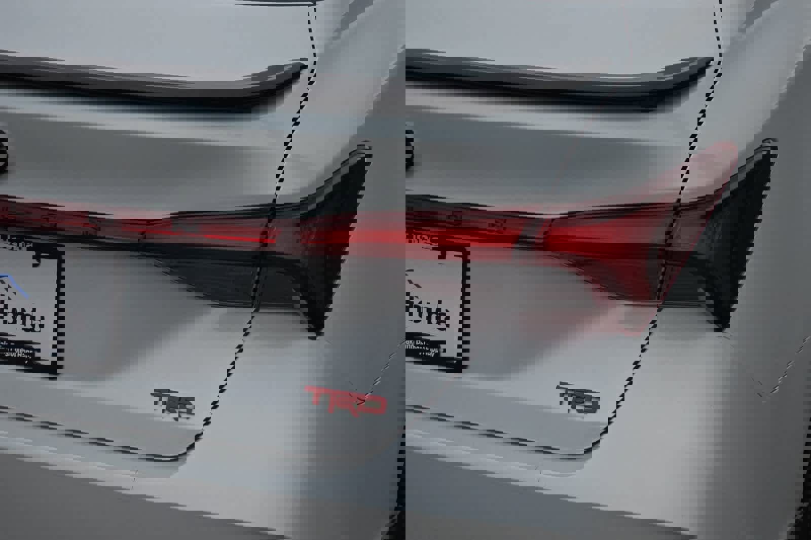 Used 2020 Toyota Avalon TRD image 12