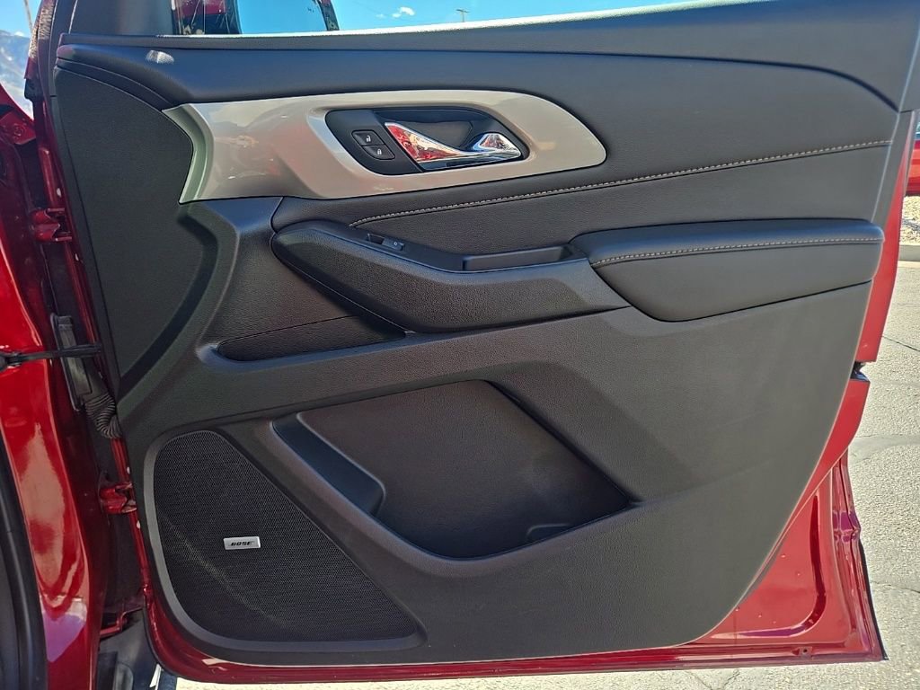 Used 2020 Chevrolet Traverse RS image 48