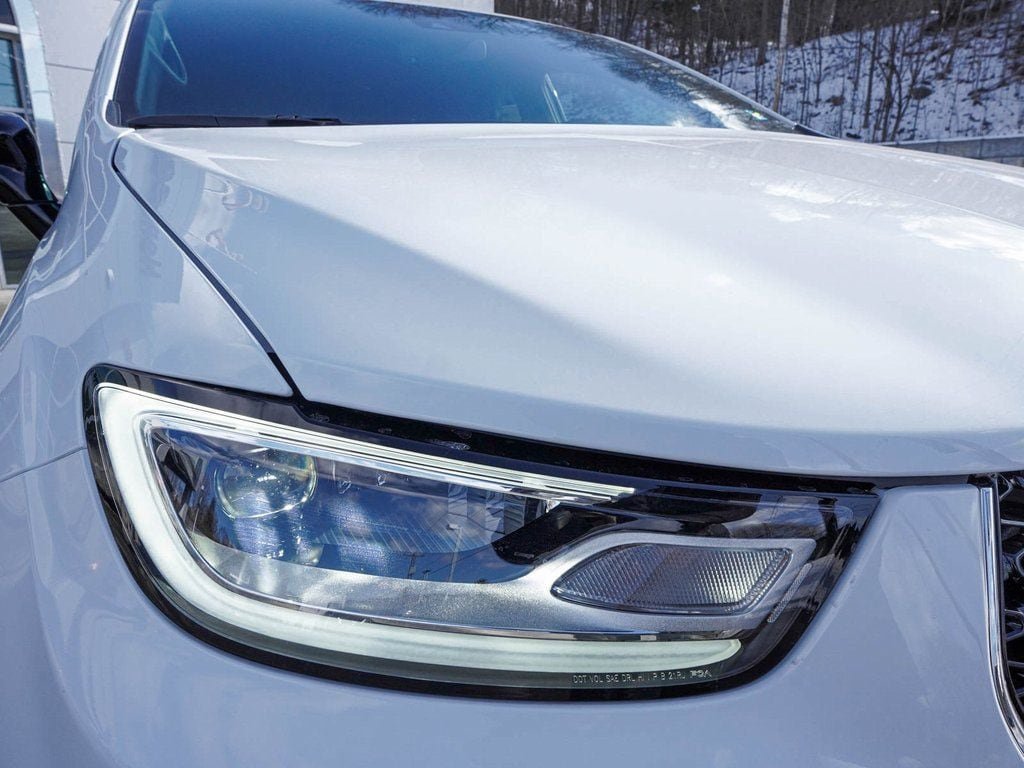 New 2026 Chrysler Pacifica Select FWD image 47