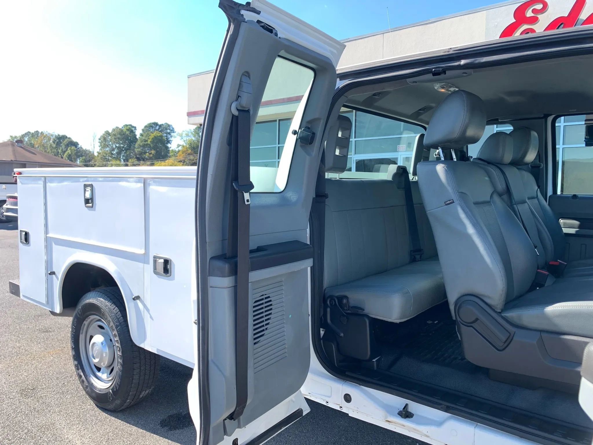 Used 2015 Ford F250 XL AWD/4WD image 25