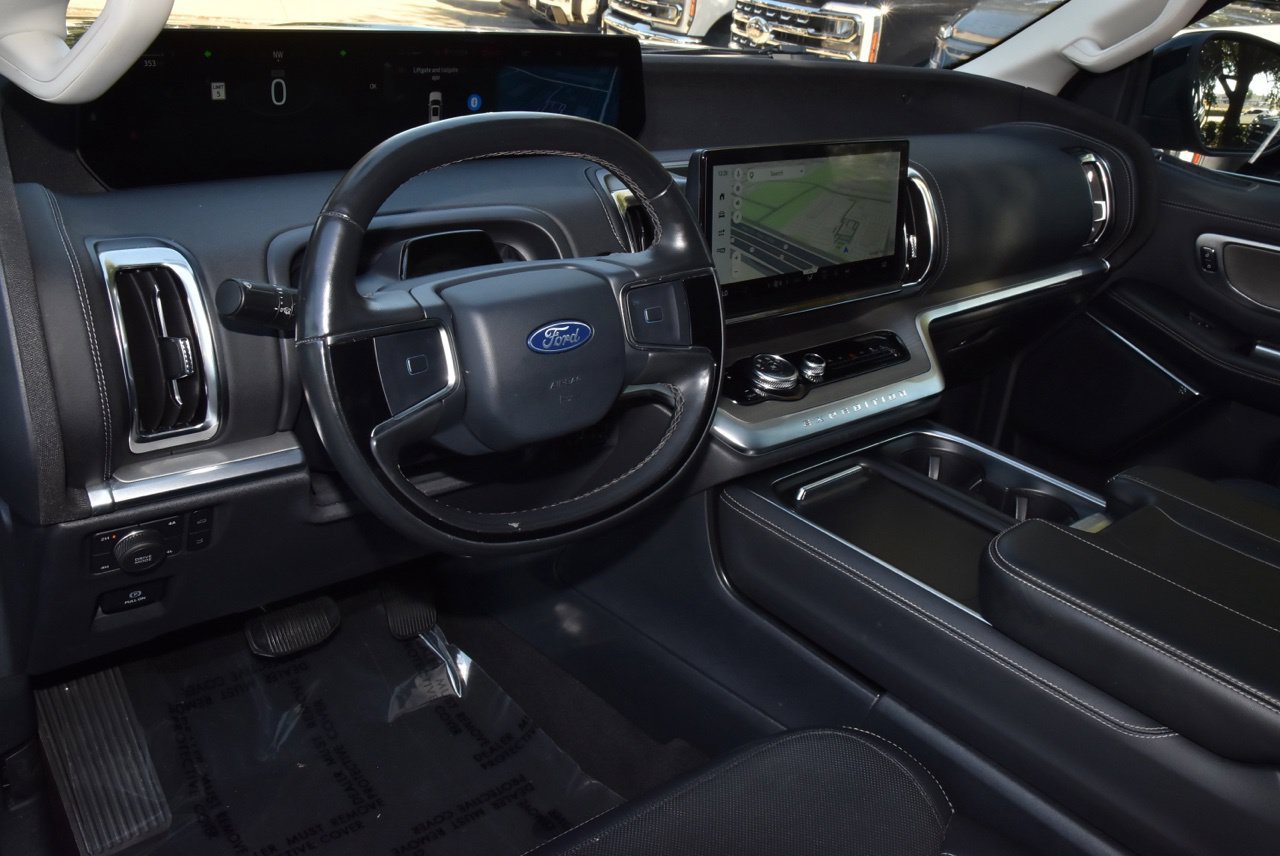 Used 2025 Ford Expedition Max Platinum AWD/4WD image 35