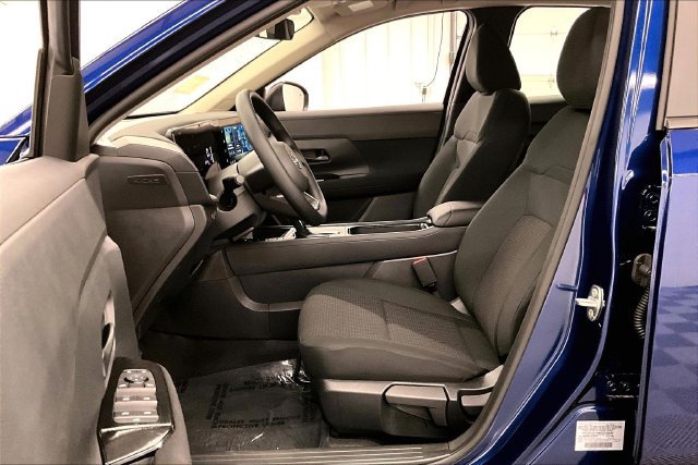 New 2027 Nissan Kicks S FWD image 10