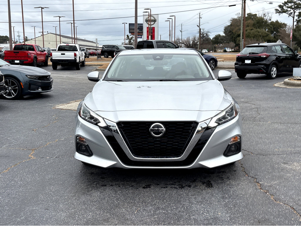 Used 2019 Nissan Altima 2.5 SV image 2