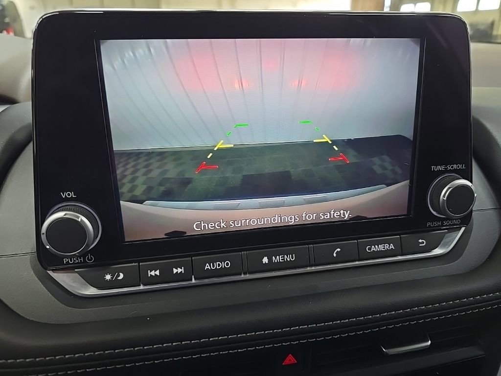 Used 2023 Nissan Rogue SV image 23