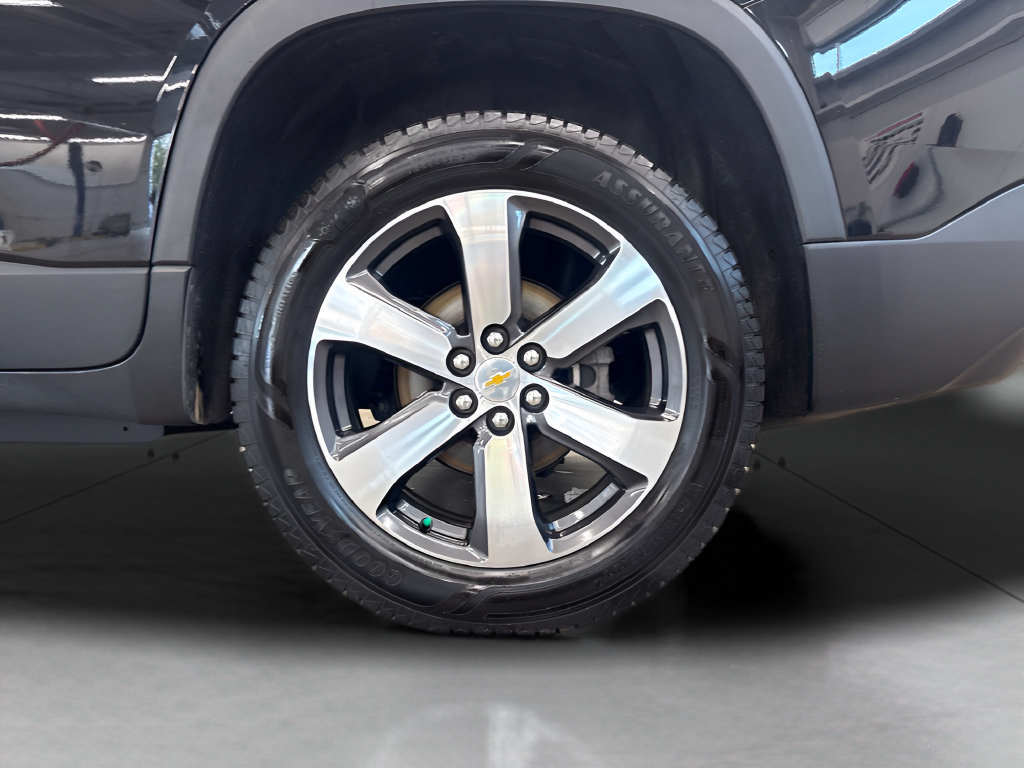 Used 2023 Chevrolet Traverse LT w/ LT Premium Package AWD/4WD image 27