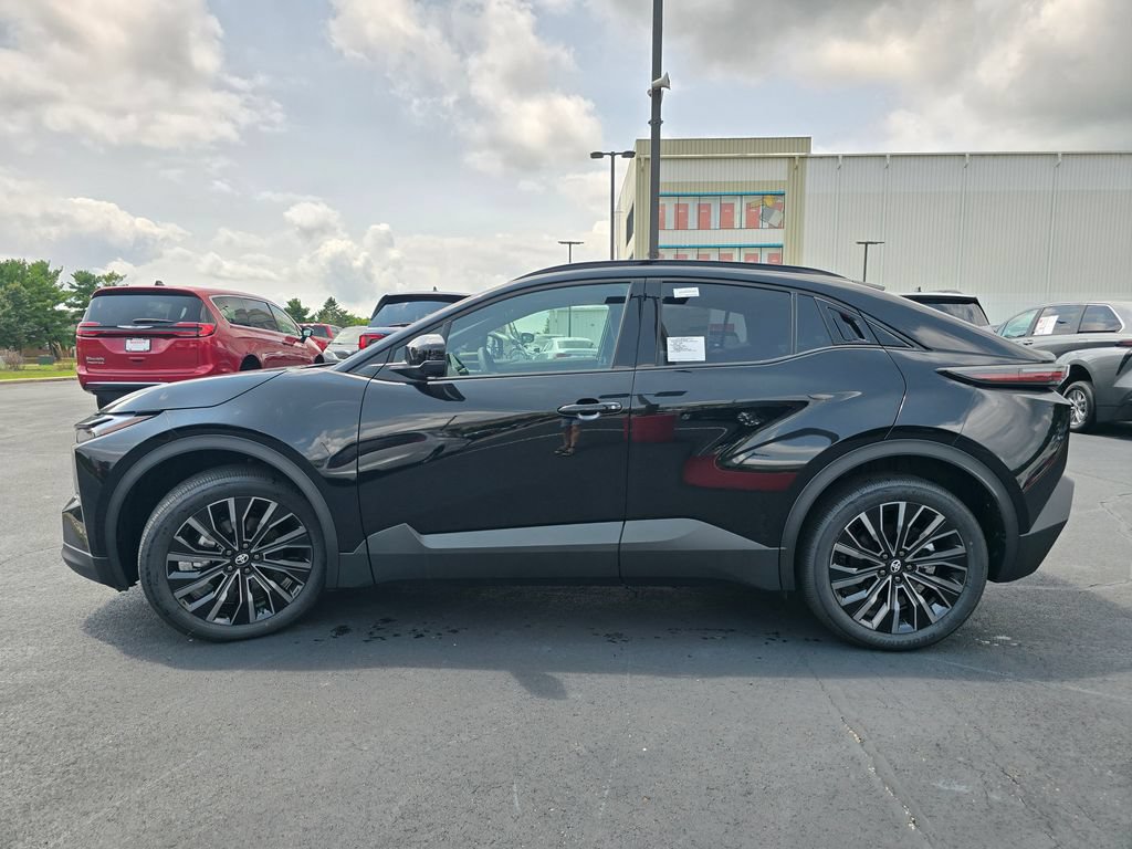 New 2026 Toyota C-HR AWD/4WD image 5