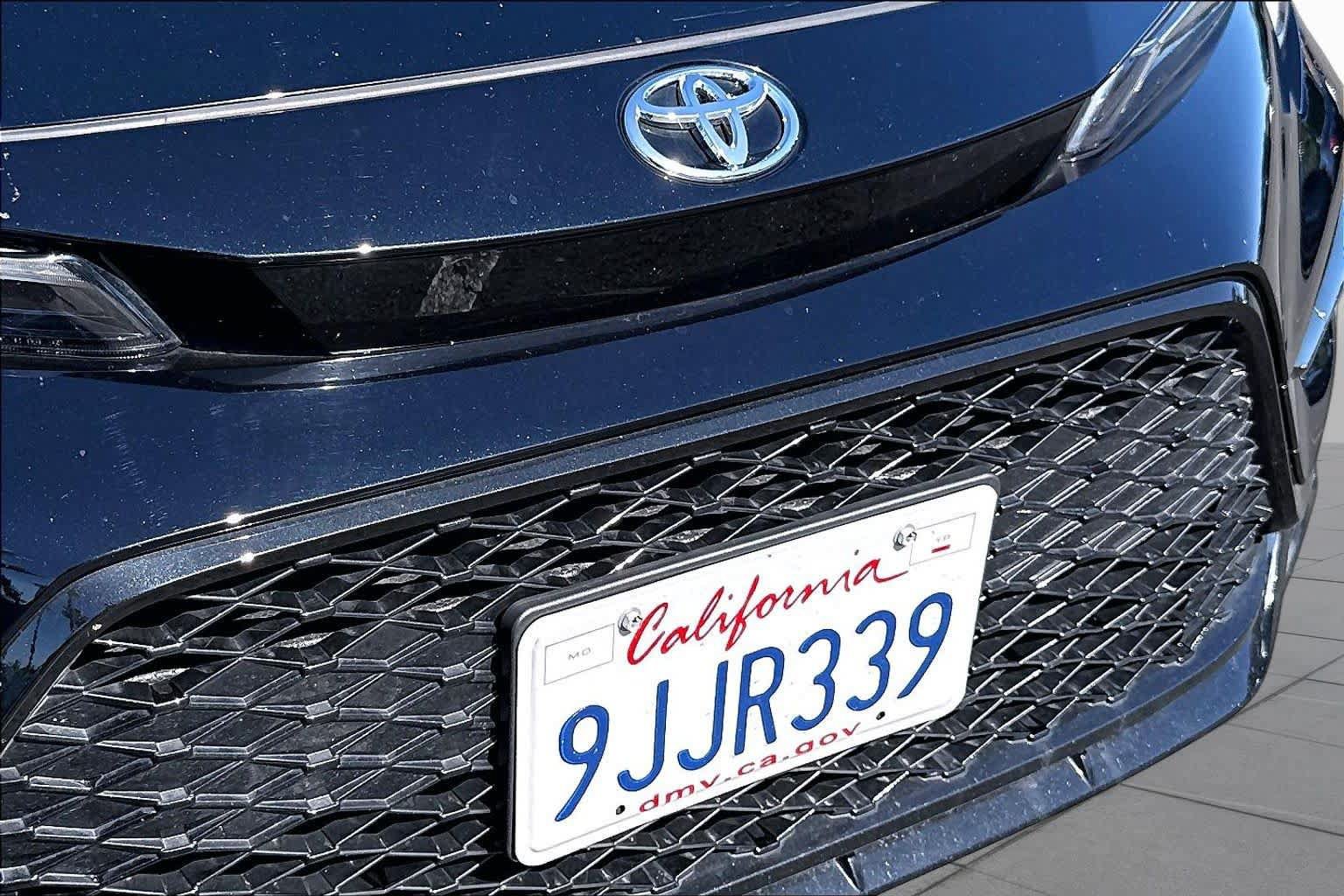 Certified 2024 Toyota Corolla SE w/ SE Premium Package FWD image 29