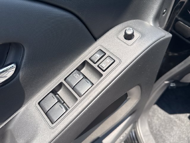Used 2024 Nissan Frontier SL w/ Technology Package AWD/4WD image 11