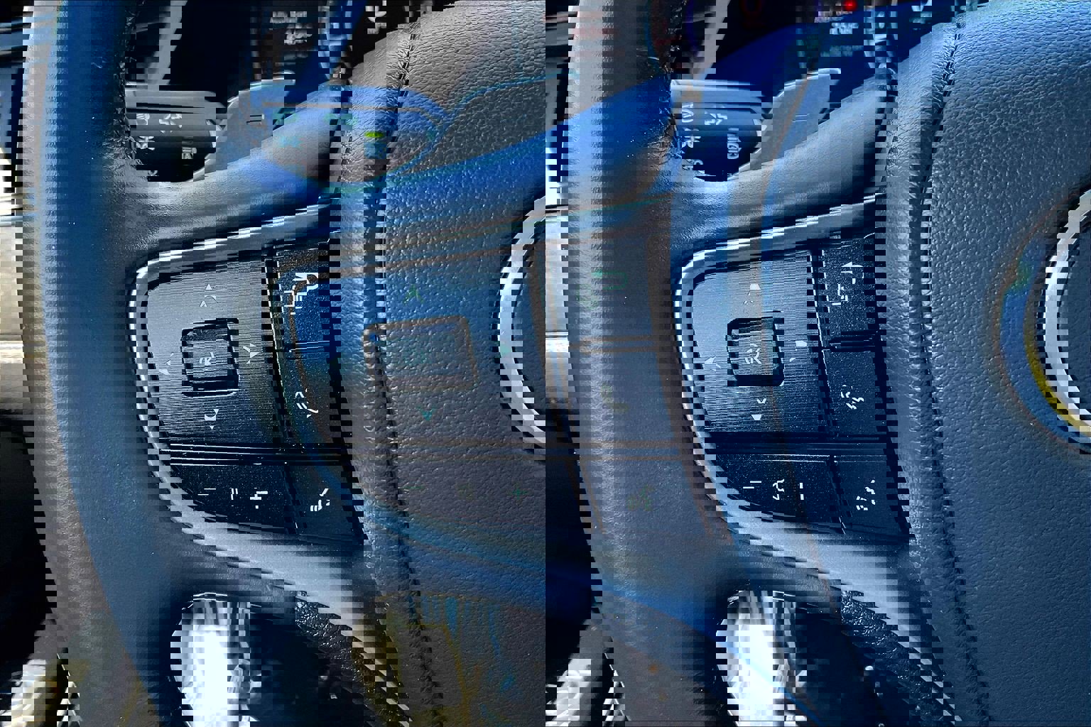 Used 2023 Lexus ES 350 w/ Accessory Package (Z2) image 16