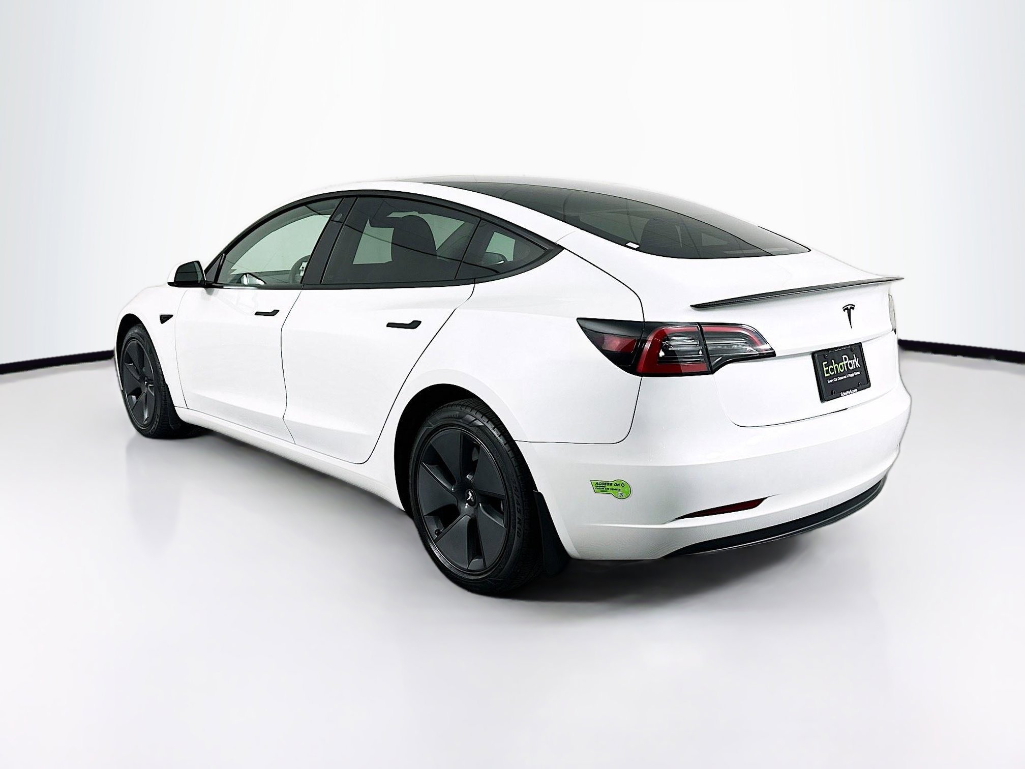 Used 2023 Tesla Model 3 Standard Range RWD image 5