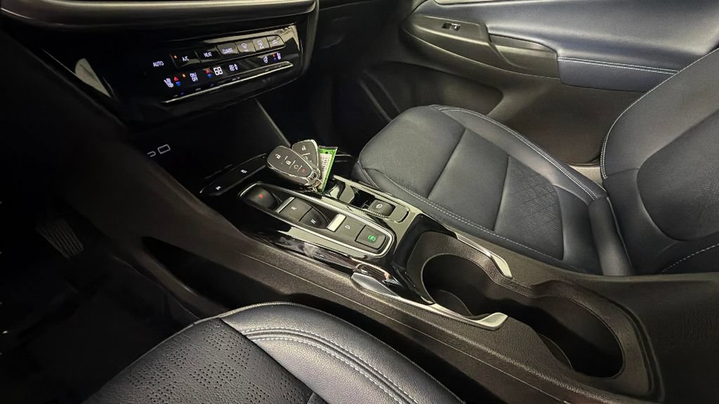 Certified 2023 Chevrolet Bolt EUV Premier FWD image 23