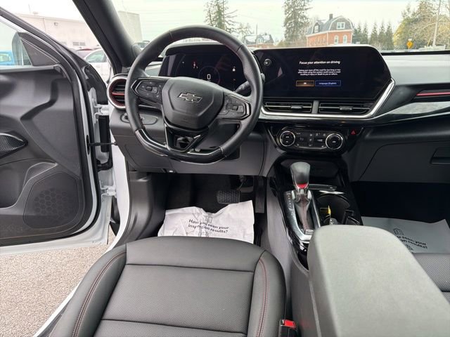 Used 2025 Chevrolet Trax RS w/ Driver Confidence Package image 15