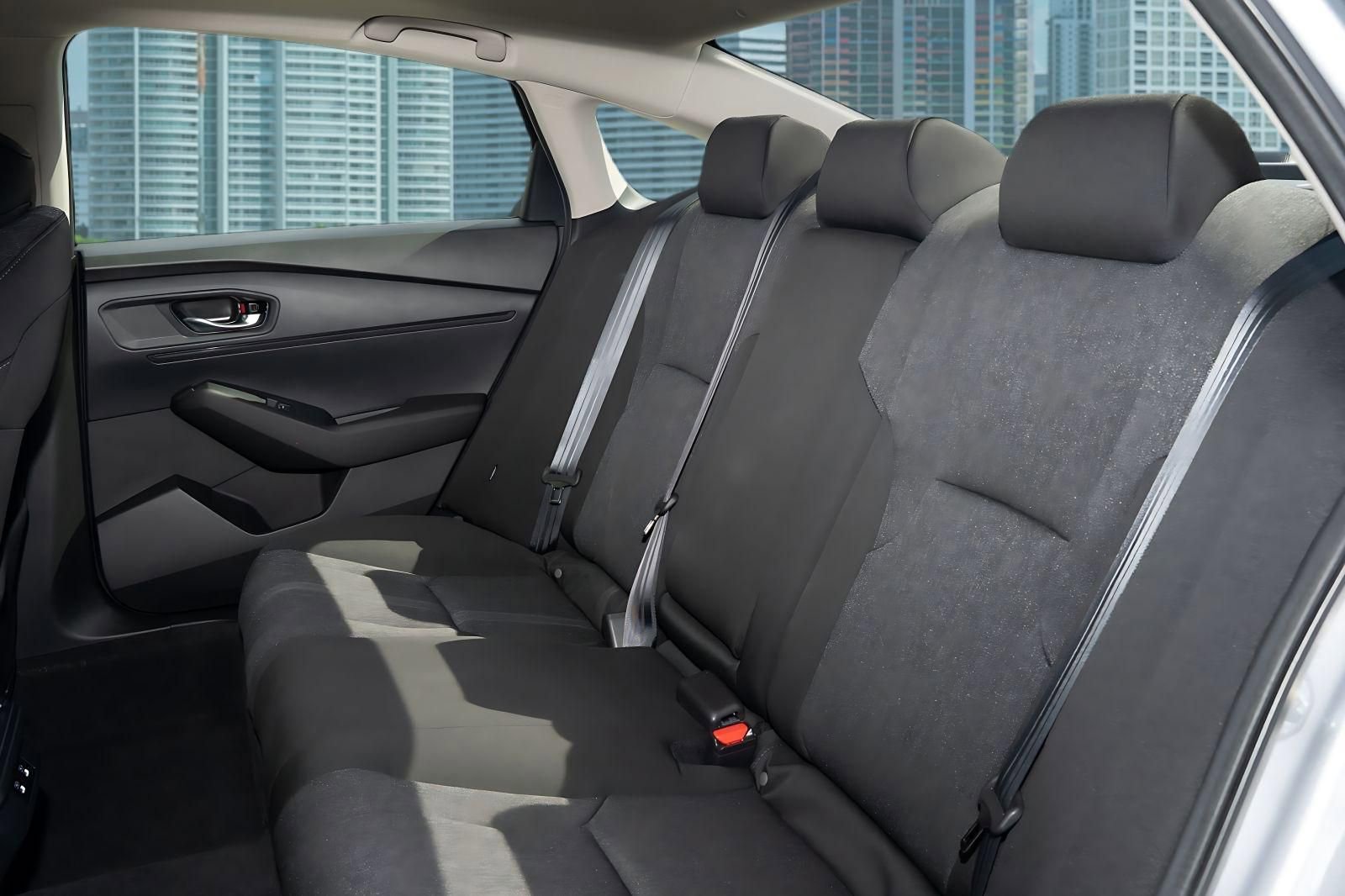 Certified 2025 Honda Accord SE image 16