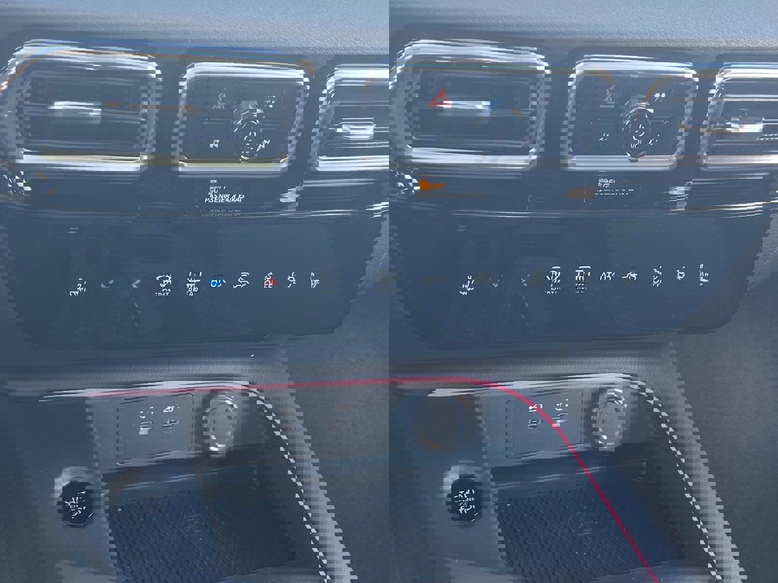 New 2026 Nissan Sentra SV w/ SV Convenience Package image 28