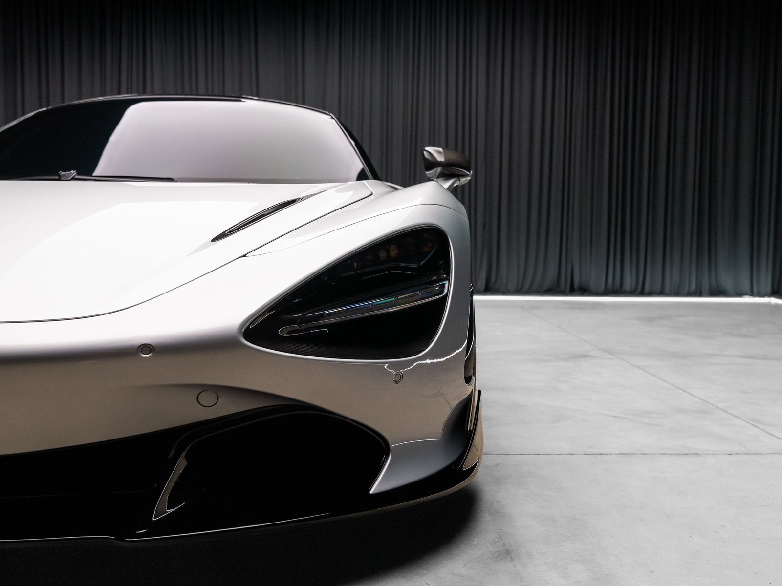 Used 2019 McLaren 720S RWD image 20