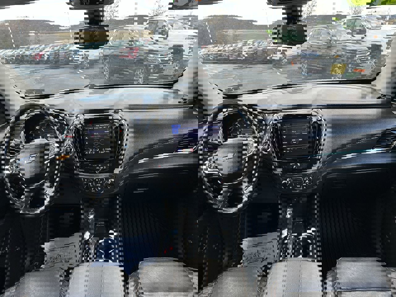 Used 2020 Chevrolet Traverse Premier w/ Redline Edition image 14