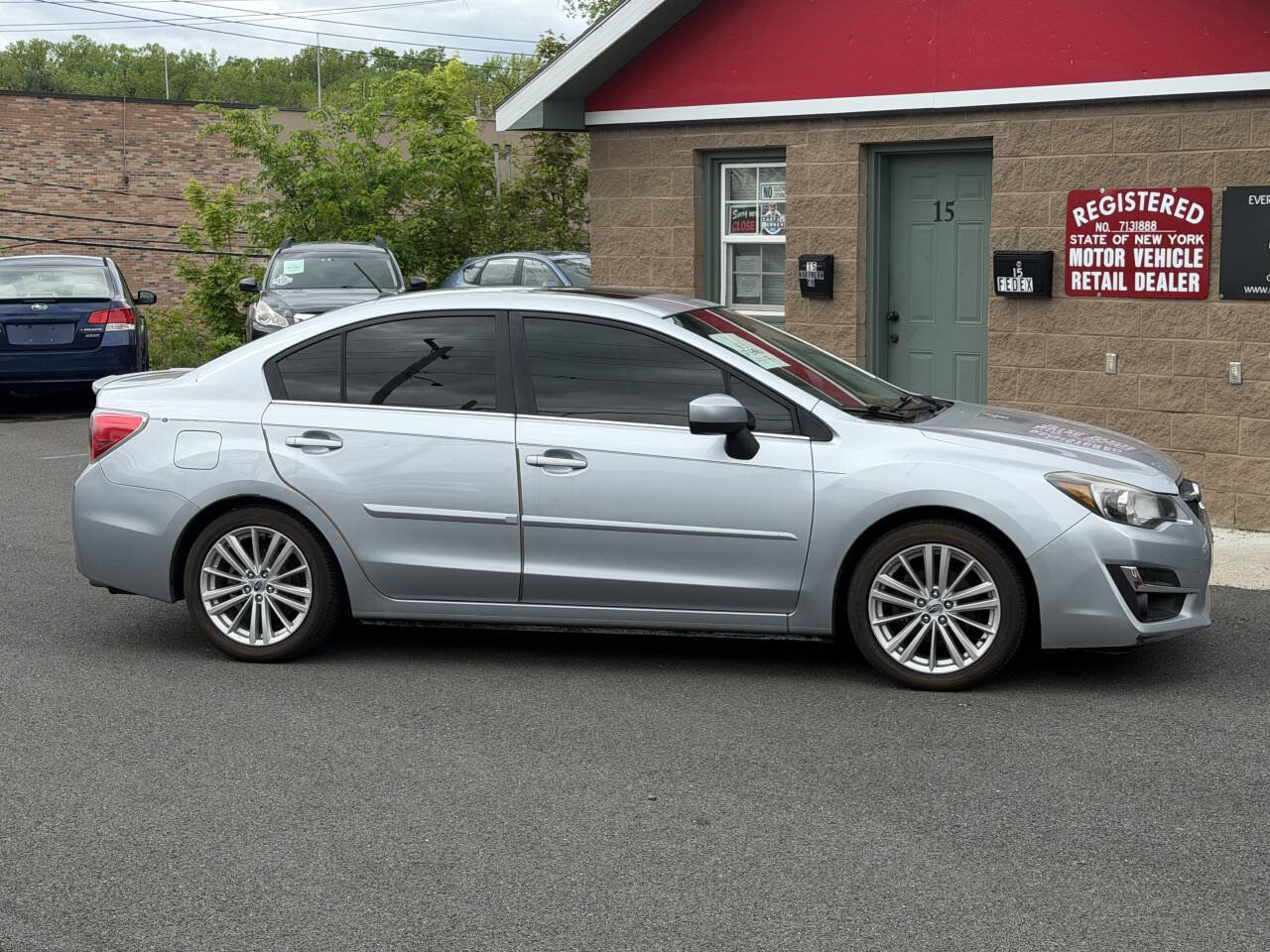 Used 2016 Subaru Impreza 2.0i Premium AWD/4WD image 4