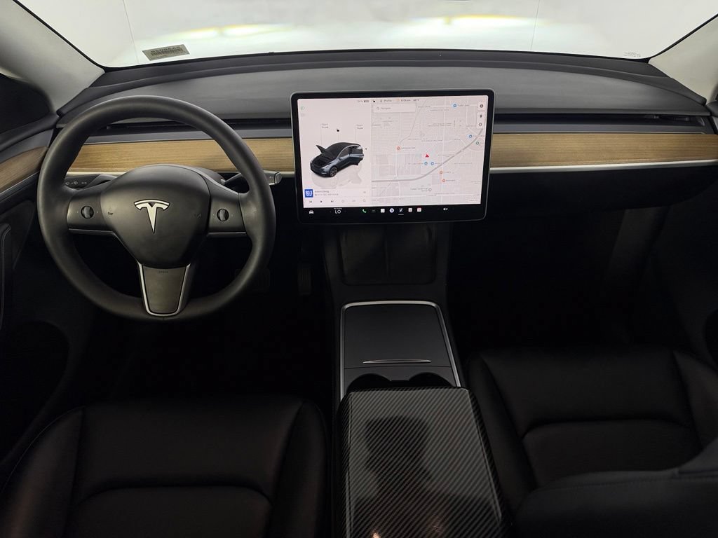 Used 2025 Tesla Model Y Long Range RWD image 12