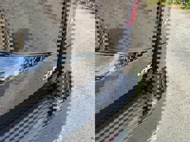 Certified 2024 Cadillac Escalade ESV Premium Luxury Platinum image 8