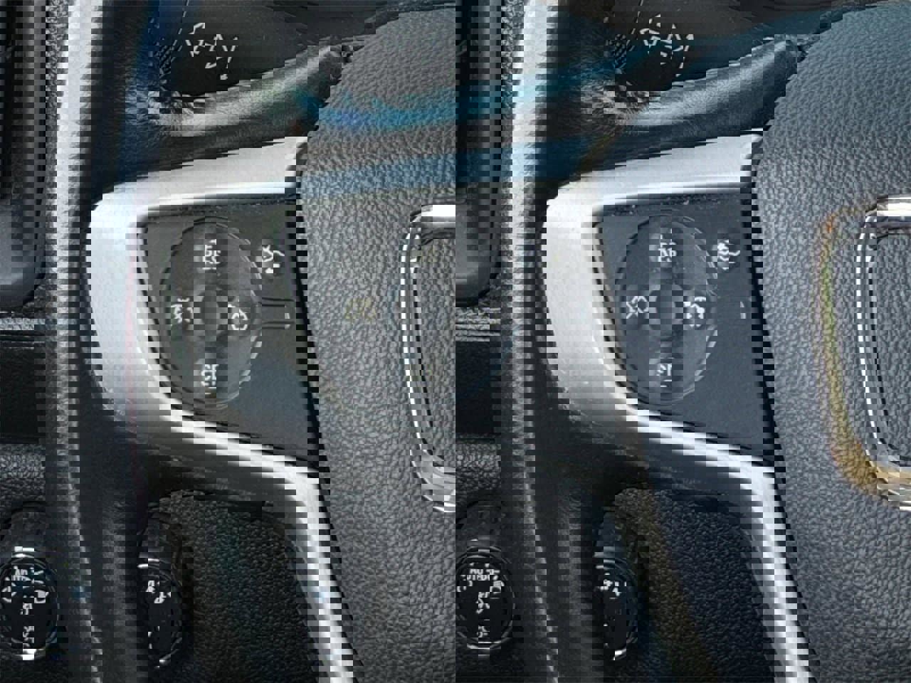 Used 2018 GMC Canyon SLT w/ Driver Alert Package image 14