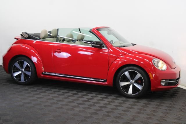 Used 2013 Volkswagen Beetle 2.0T FWD image 6