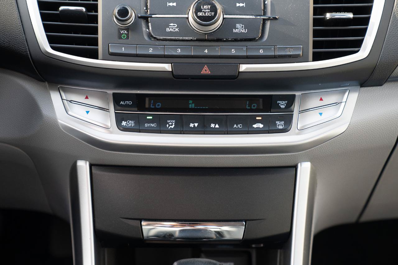 Used 2015 Honda Accord LX image 30