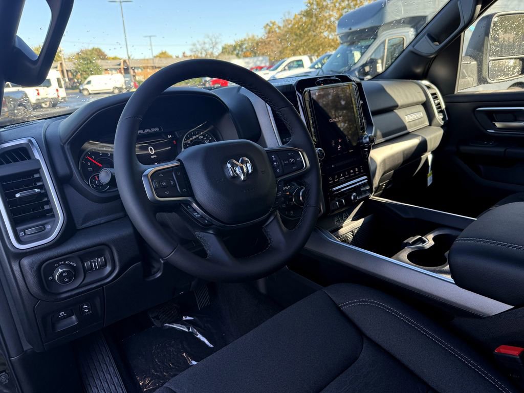 New 2026 RAM 1500 Big Horn AWD/4WD image 13