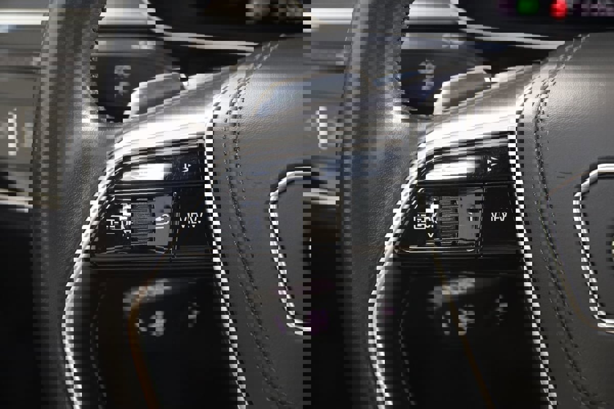 Used 2020 Audi A8 L 4.0T w/ Sport Plus Package image 40