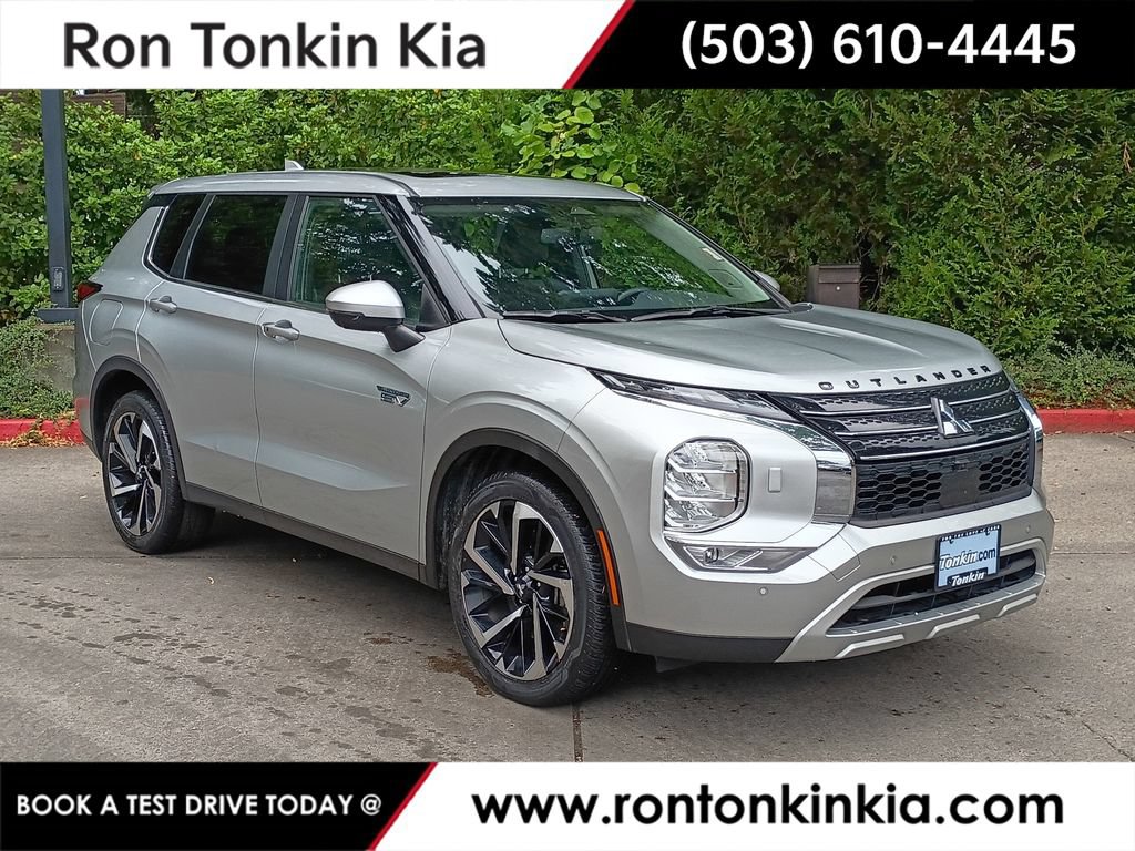 Used 2023 Mitsubishi Outlander 4WD Plug-In Hybrid