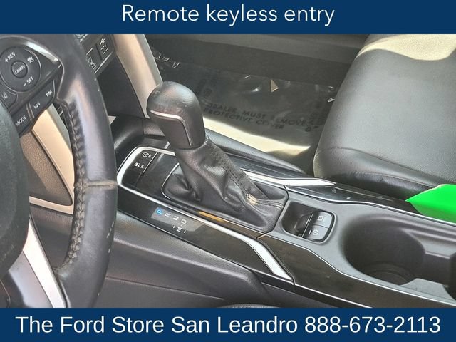 Used 2022 Toyota Corolla Cross XLE AWD/4WD image 23