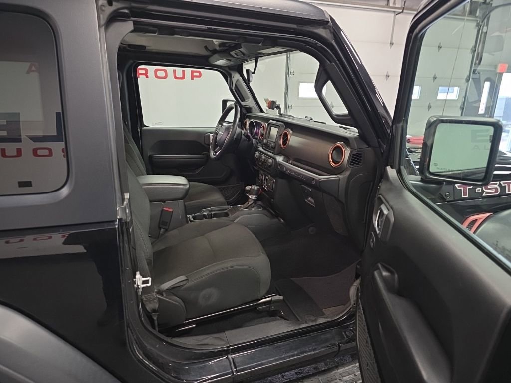 Used 2019 Jeep Wrangler Sport AWD/4WD image 21