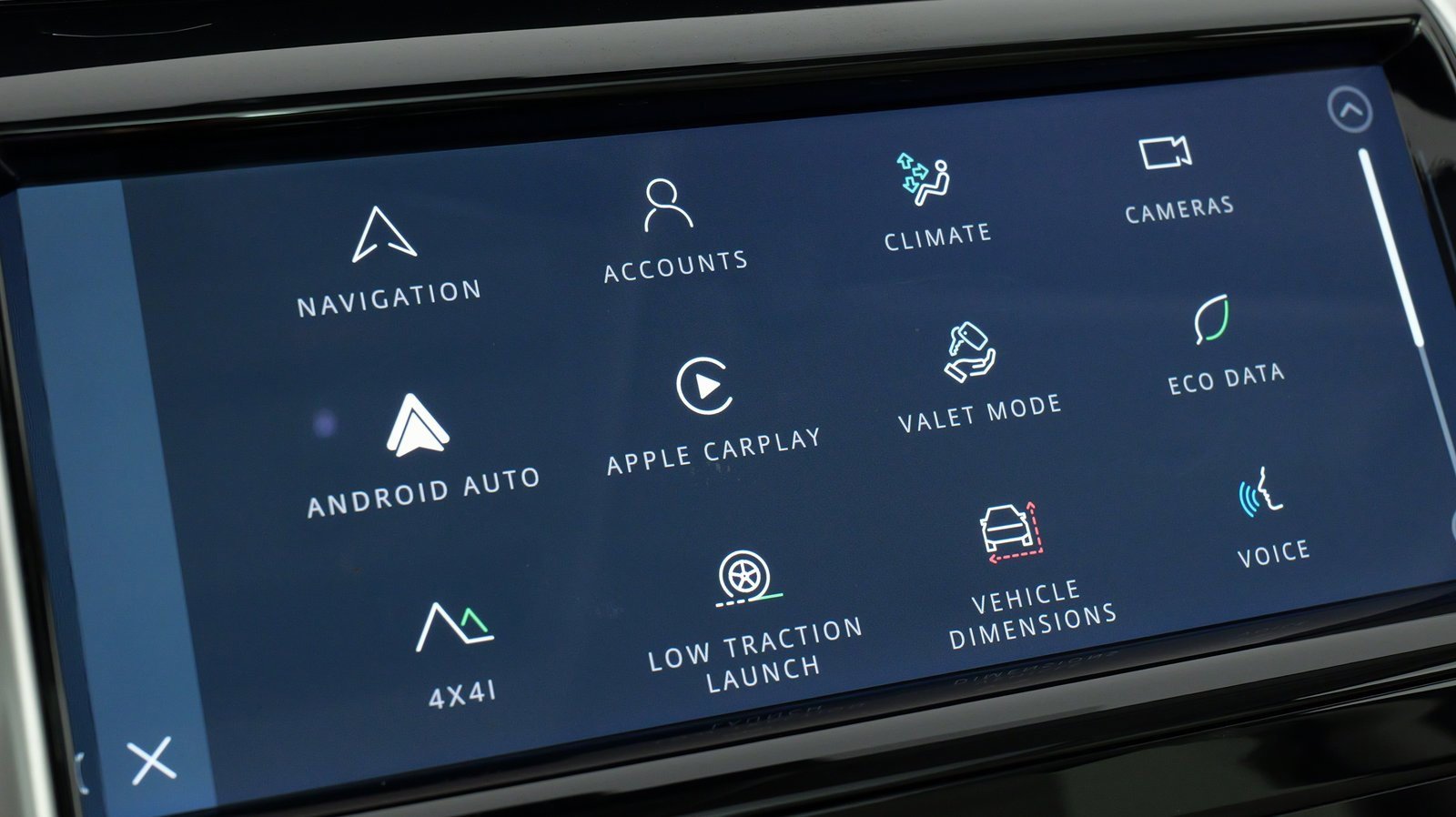 Used 2023 Land Rover Discovery Sport S image 58