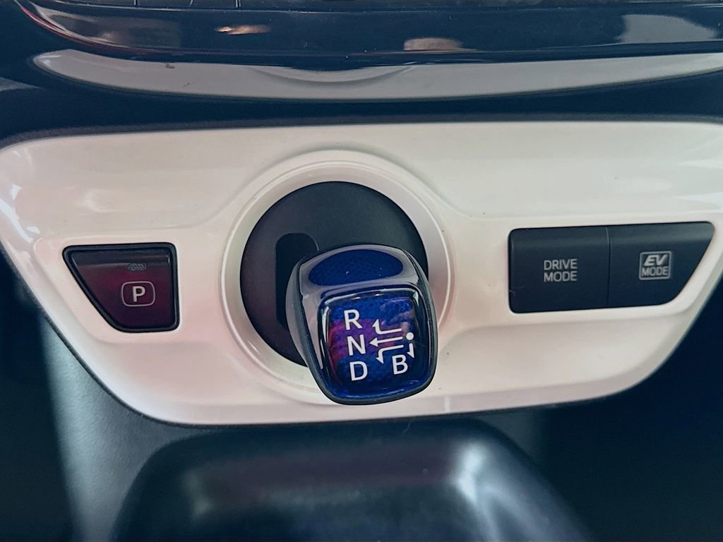 Used 2017 Toyota Prius Two w/ Prius Two Safety Plus Package FWD image 16