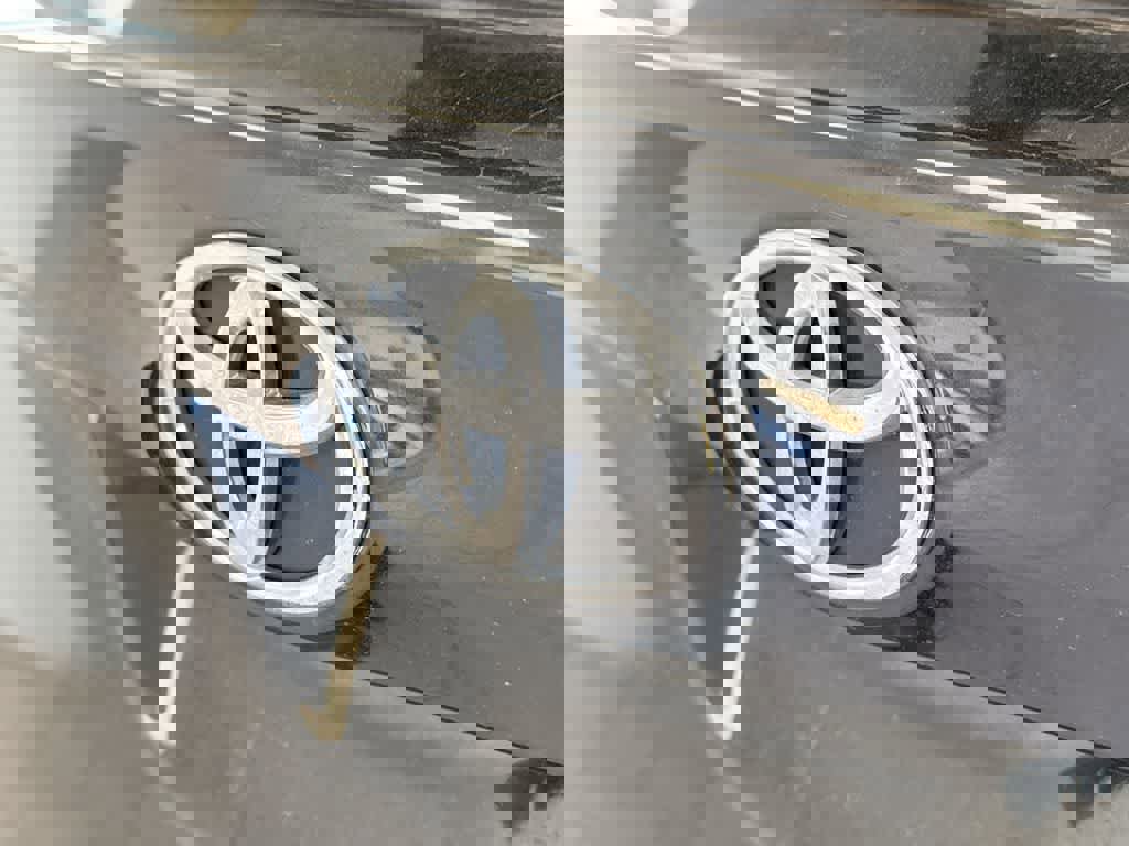 Used 2017 Toyota Corolla iM image 12