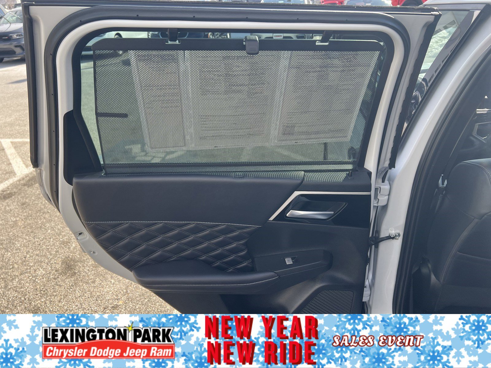 Used 2023 Mitsubishi Outlander SEL image 12