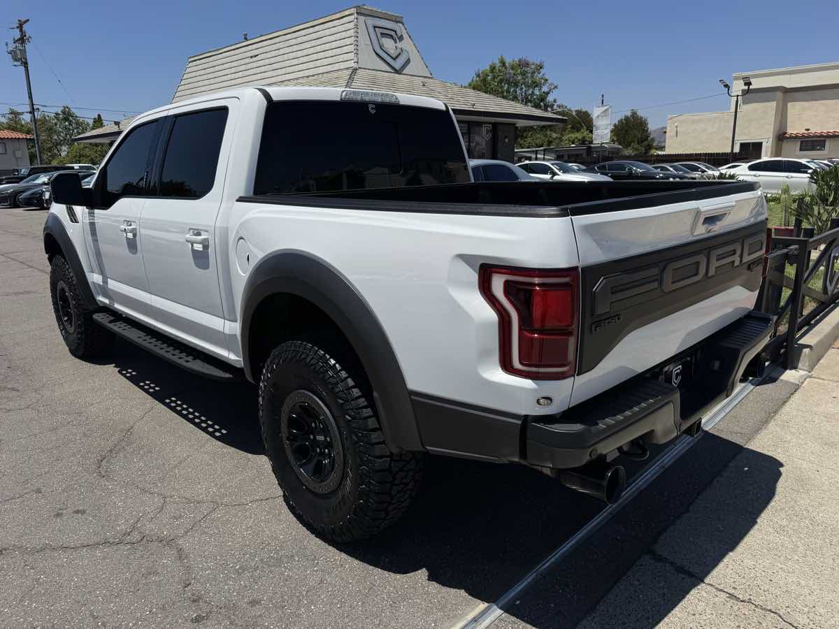 Used 2020 Ford F150 Raptor w/ Equipment Group 802A Luxury AWD/4WD image 3