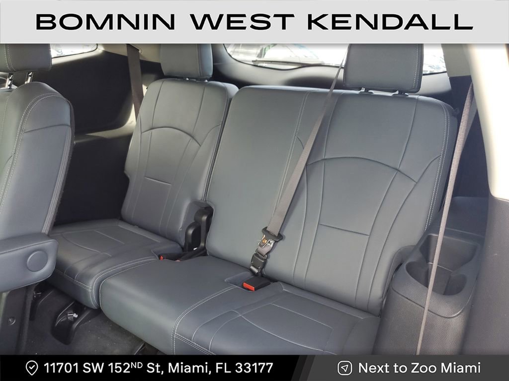 Used 2021 Buick Enclave Essence w/ Sound and Sites Package image 19