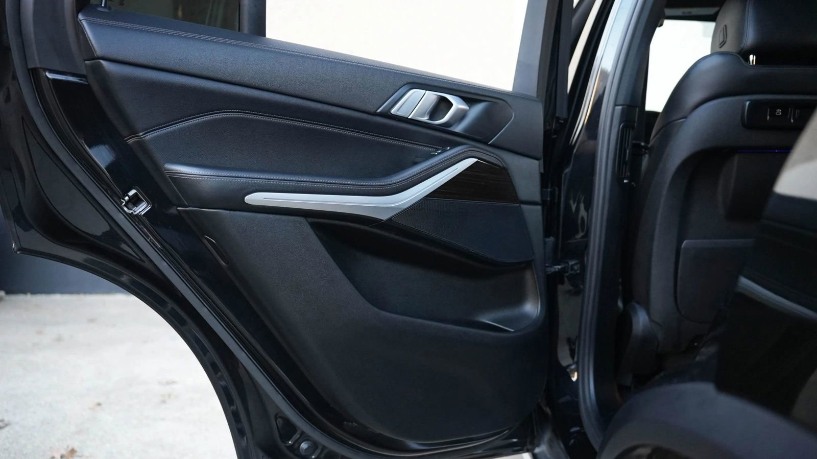 Used 2019 BMW X5 xDrive40i w/ Convenience Package image 21