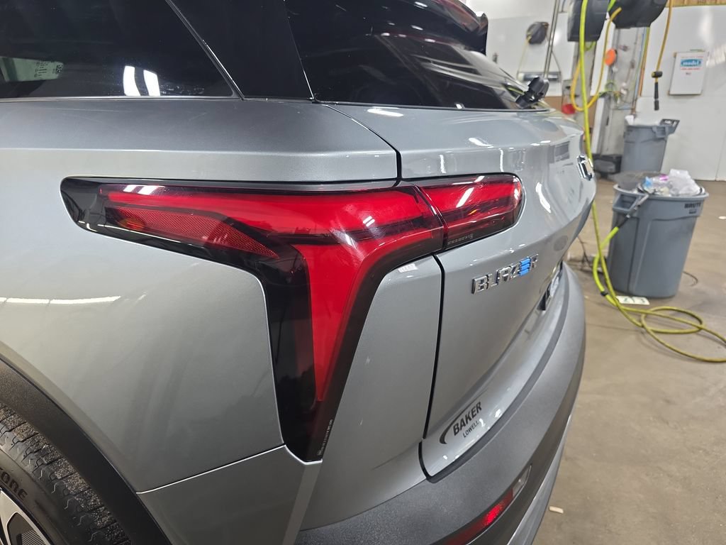 Used 2024 Chevrolet Blazer EV LT AWD/4WD image 32