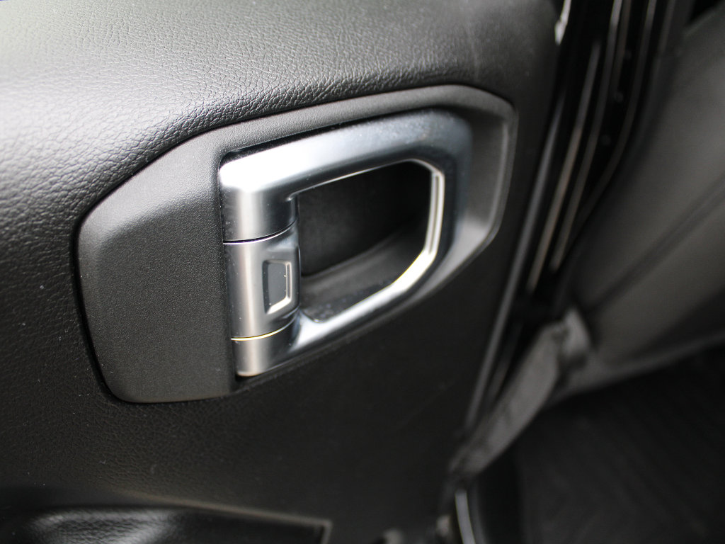 Used 2022 Jeep Gladiator Sport image 33