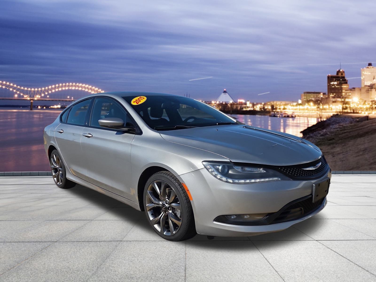 Used 2015 Chrysler 200 S w/ Navigation & Sound Group I image 4