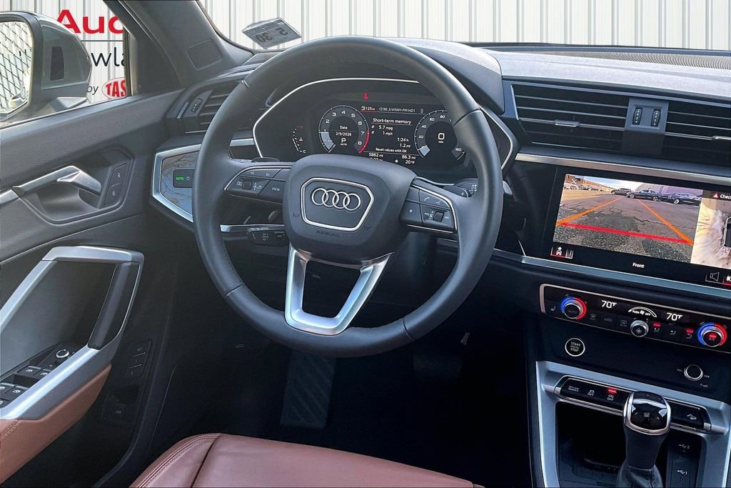 Used 2025 Audi Q3 2.0T Premium Plus w/ Premium Plus Package image 8