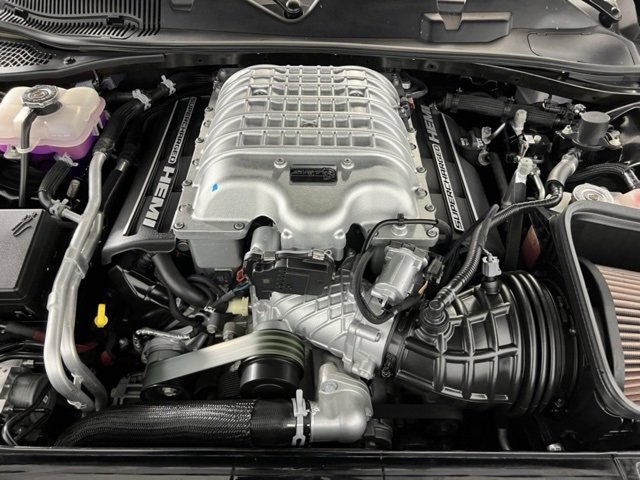 Used 2022 Dodge Challenger SRT Hellcat image 34
