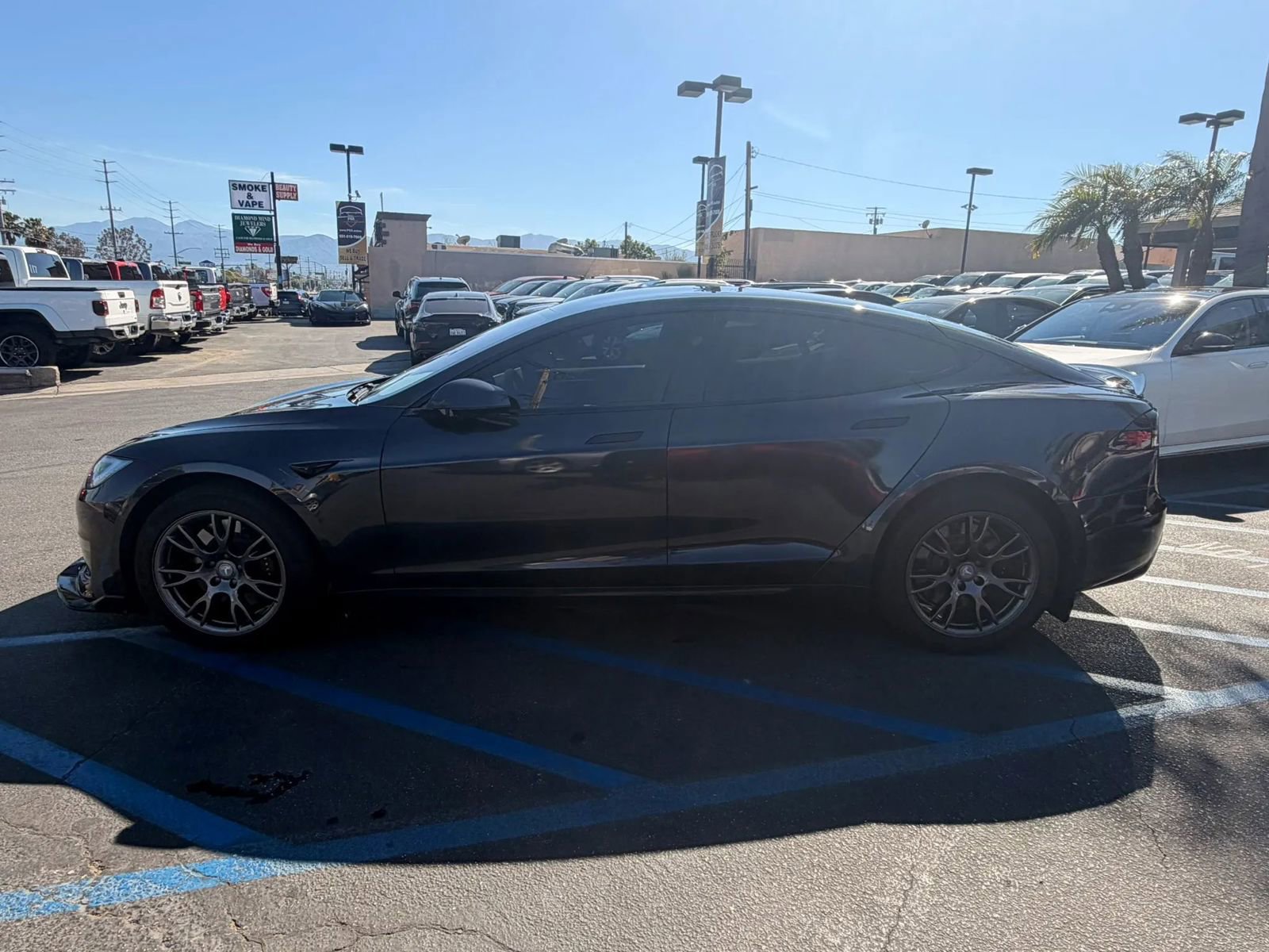 Used 2024 Tesla Model S AWD/4WD image 4