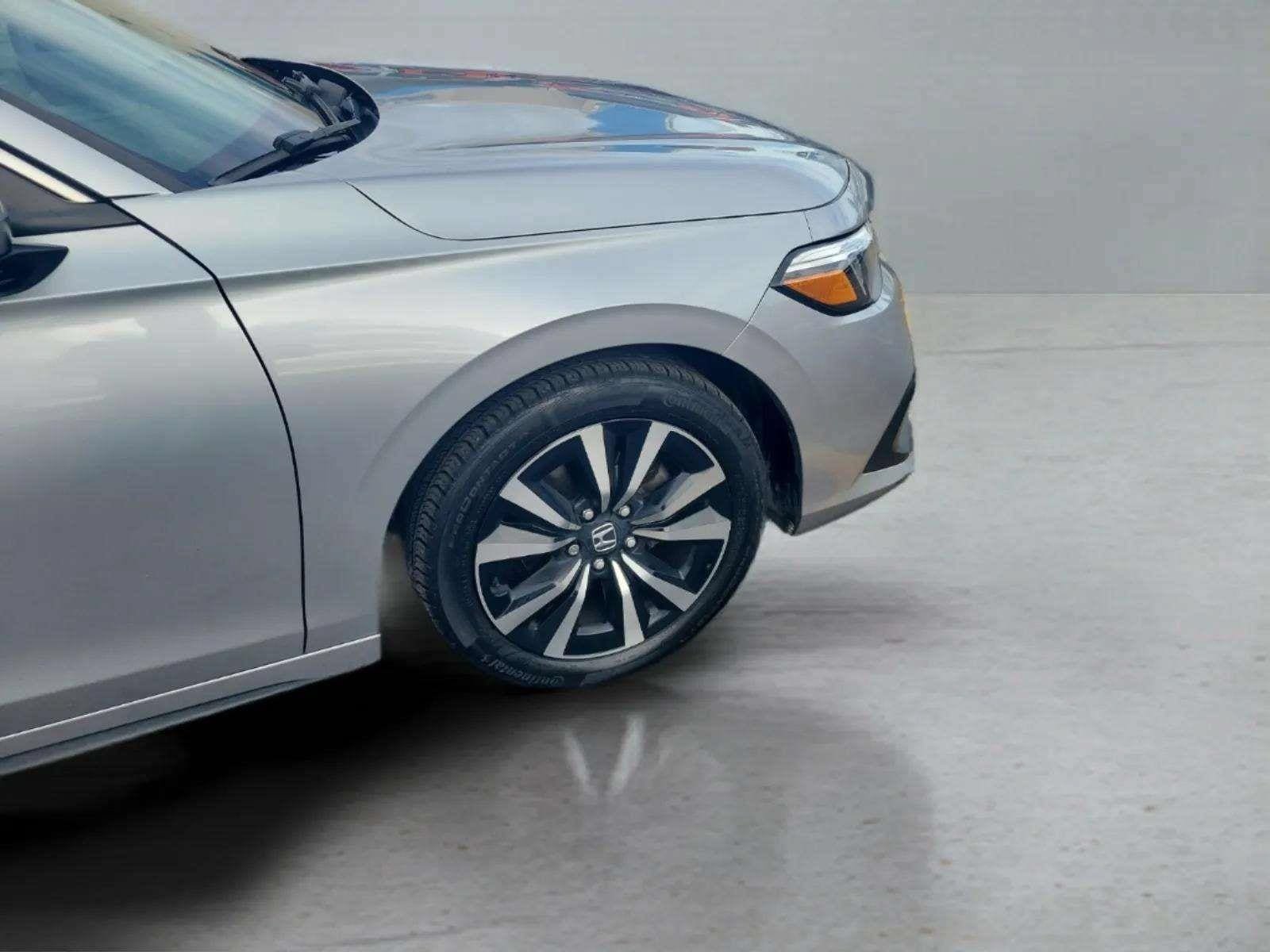 Used 2024 Honda Civic EX-L image 27