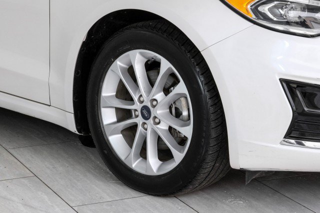 Used 2020 Ford Fusion SEL FWD image 57