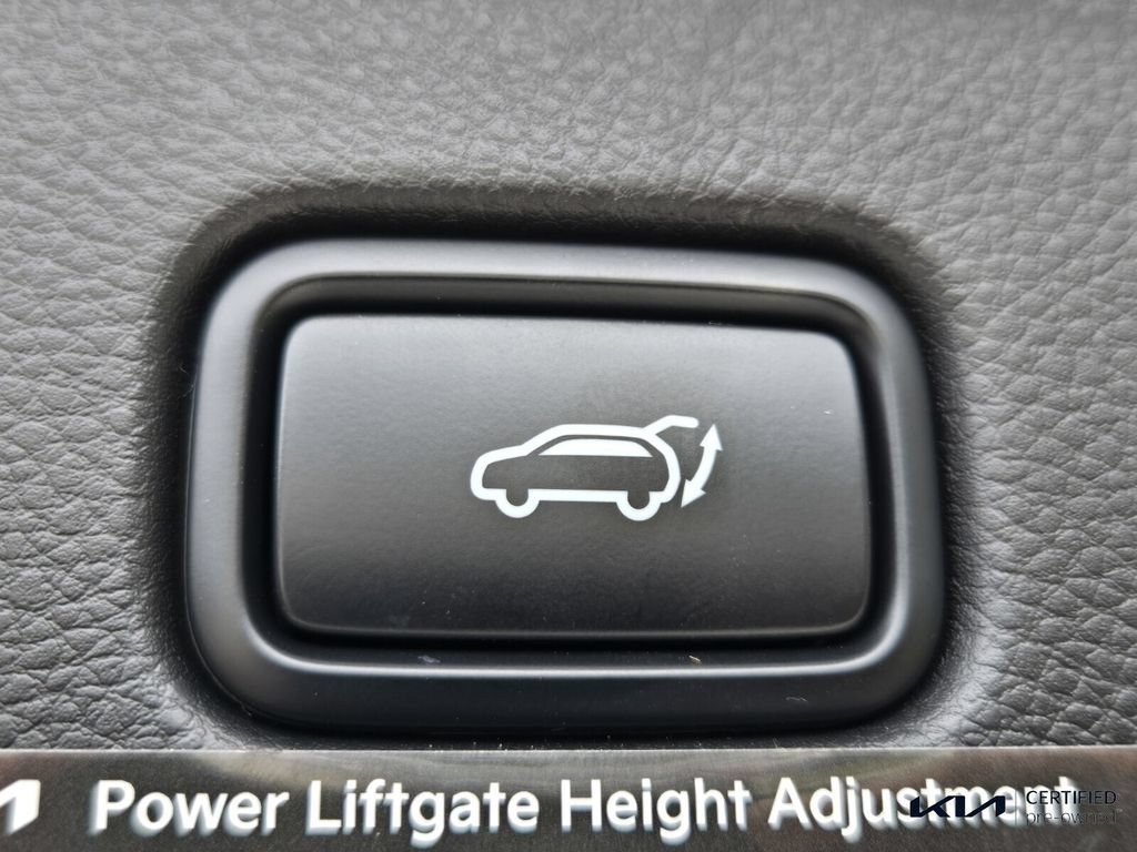 Certified 2025 Kia Seltos SX AWD/4WD image 15
