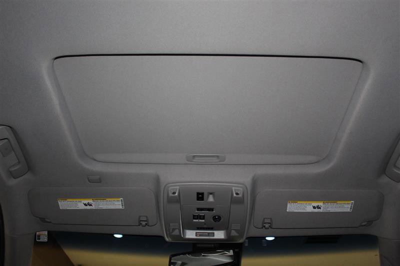 Used 2015 Cadillac Escalade Luxury image 25