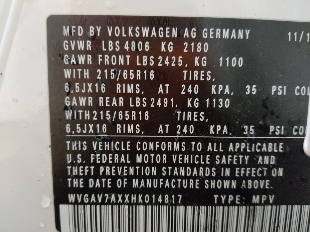 Used 2017 Volkswagen Tiguan S FWD image 33