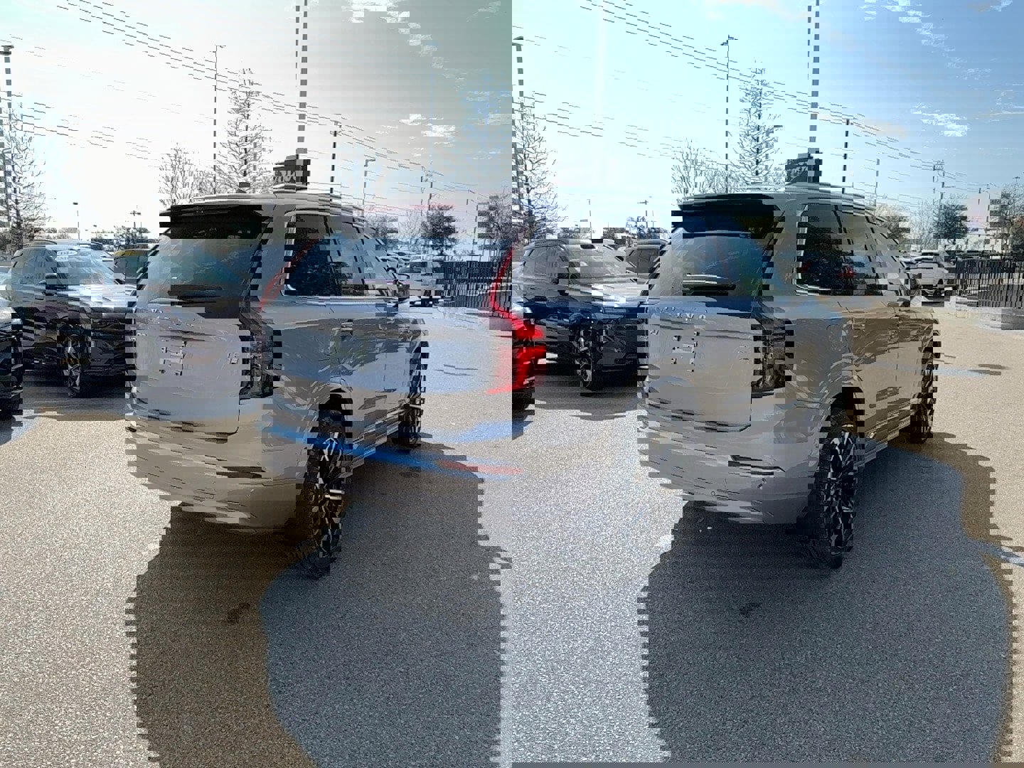 New 2026 Volvo XC90 T8 Plus image 4